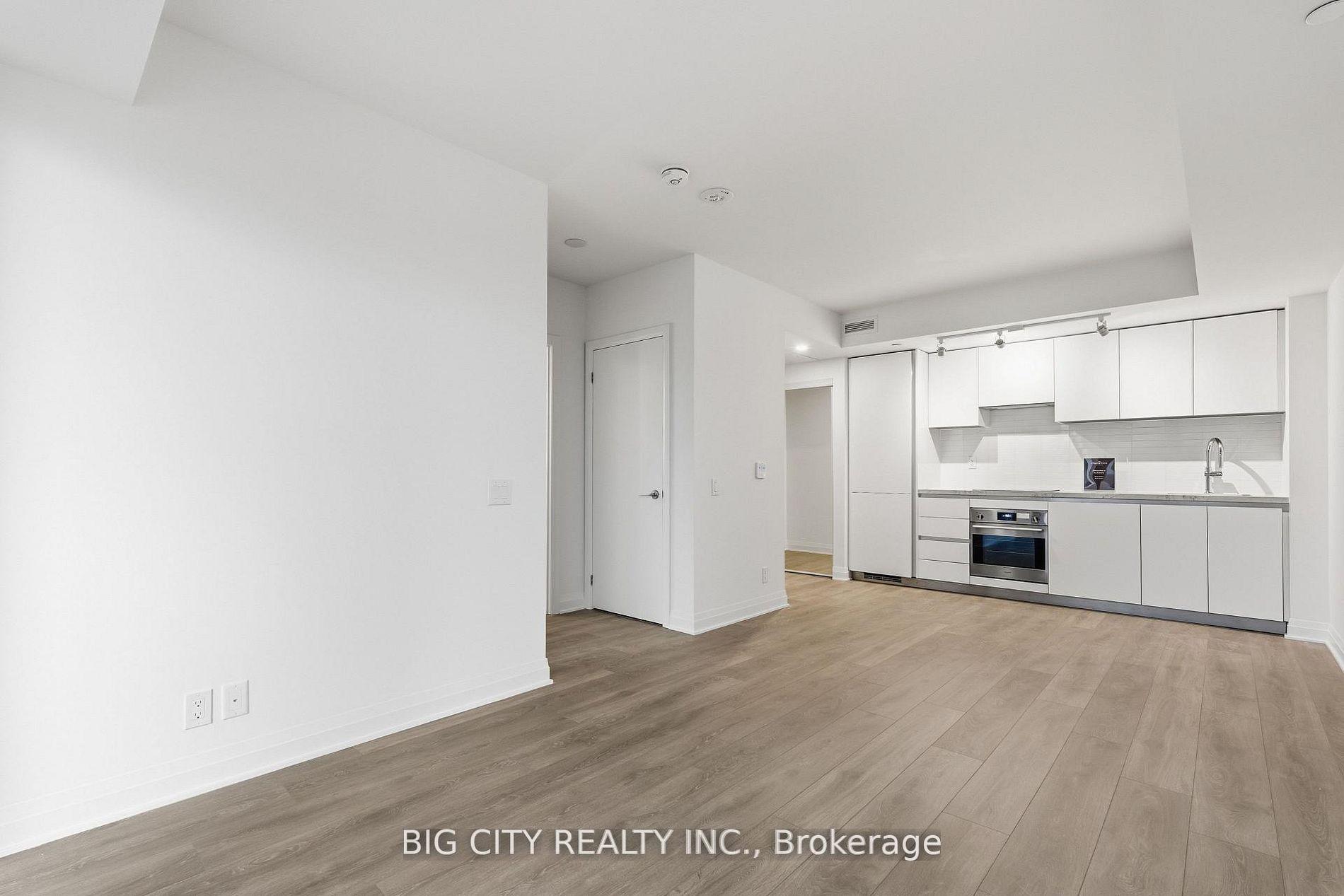 Photo 9 of Unit 1006, 25 Frederick Todd Way, Toronto, Thorncliffe Park — HOMEH