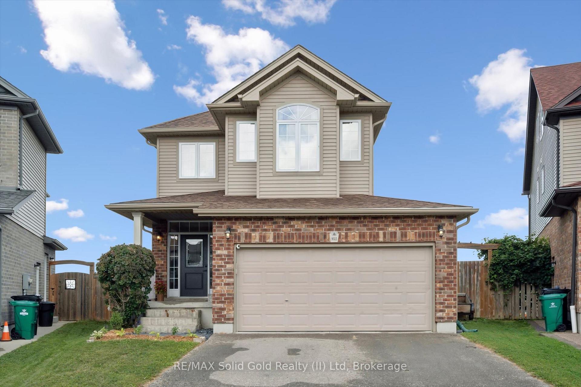 Front of 952 Eden Oak Court