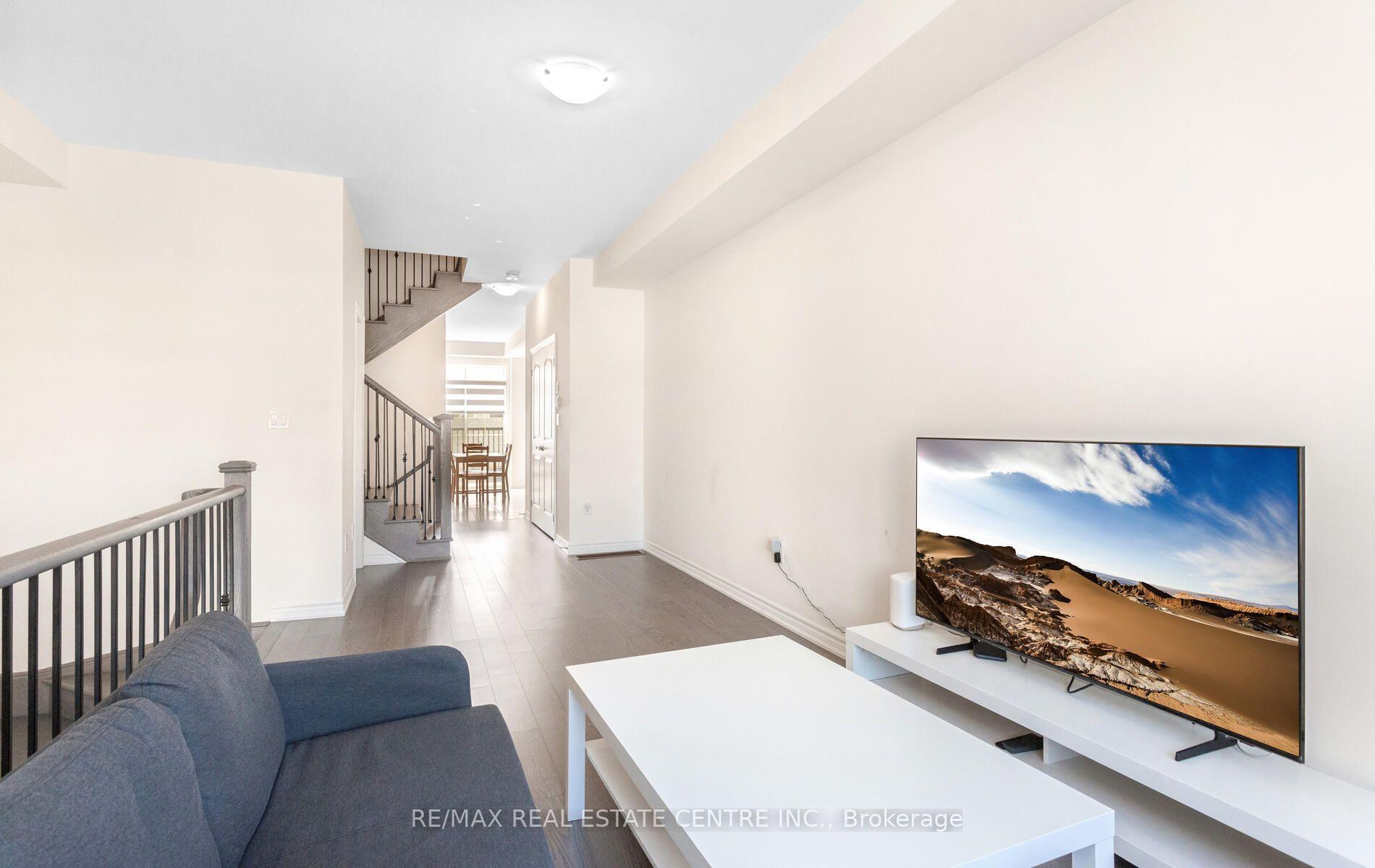 Photo 12 of 353 Inspire Boulevard, Brampton, Sandringham-Wellington North — HOMEH