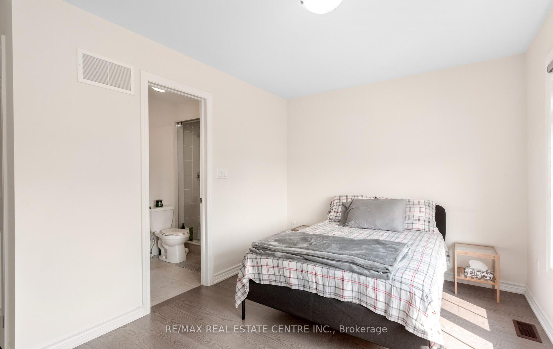 Photo 31 of 353 Inspire Boulevard, Brampton, Sandringham-Wellington North — HOMEH