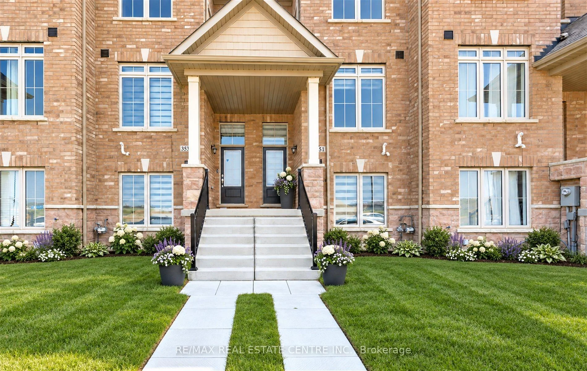 Photo 5 of 353 Inspire Boulevard, Brampton, Sandringham-Wellington North — HOMEH