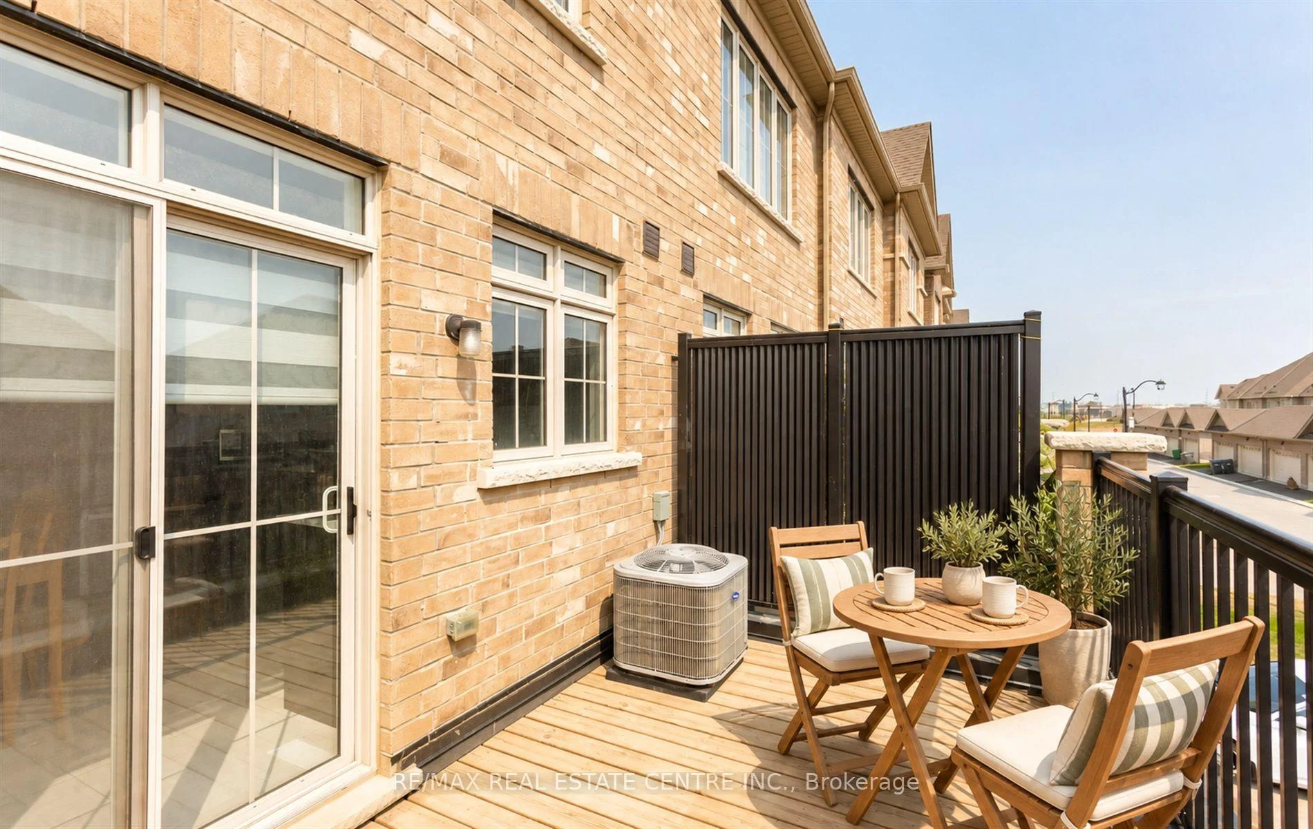 Photo 29 of 353 Inspire Boulevard, Brampton, Sandringham-Wellington North — HOMEH