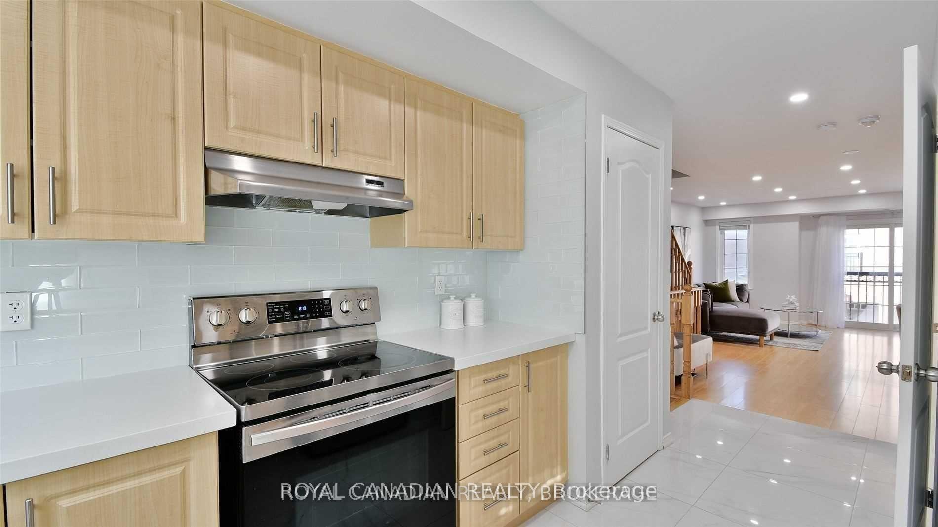 Photo 14 of 2529 Bromus Path, Oshawa, Windfields — HOMEH