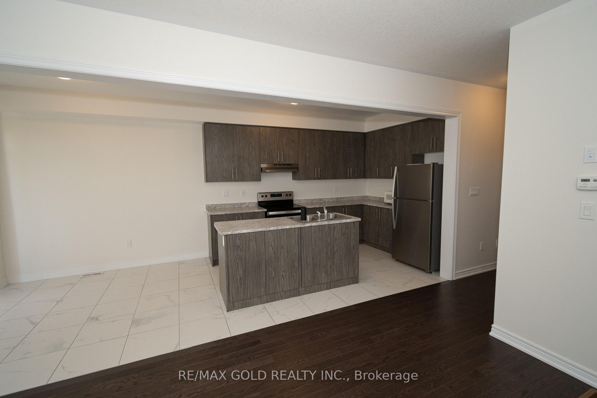 Photo 6 of Unit 1, 166 Deerpath Drive, Guelph, Willow West/Sugarbush/West Acres — HOMEH