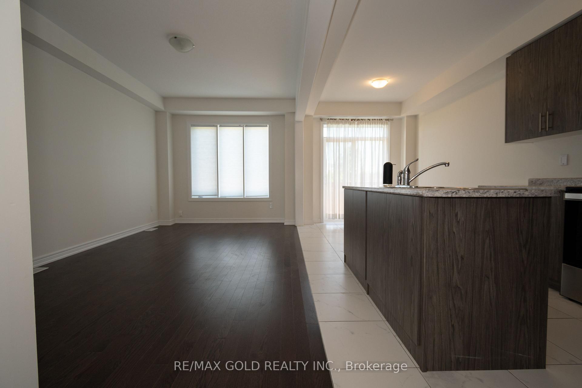 Photo 13 of Unit 1, 166 Deerpath Drive, Guelph, Willow West/Sugarbush/West Acres — HOMEH