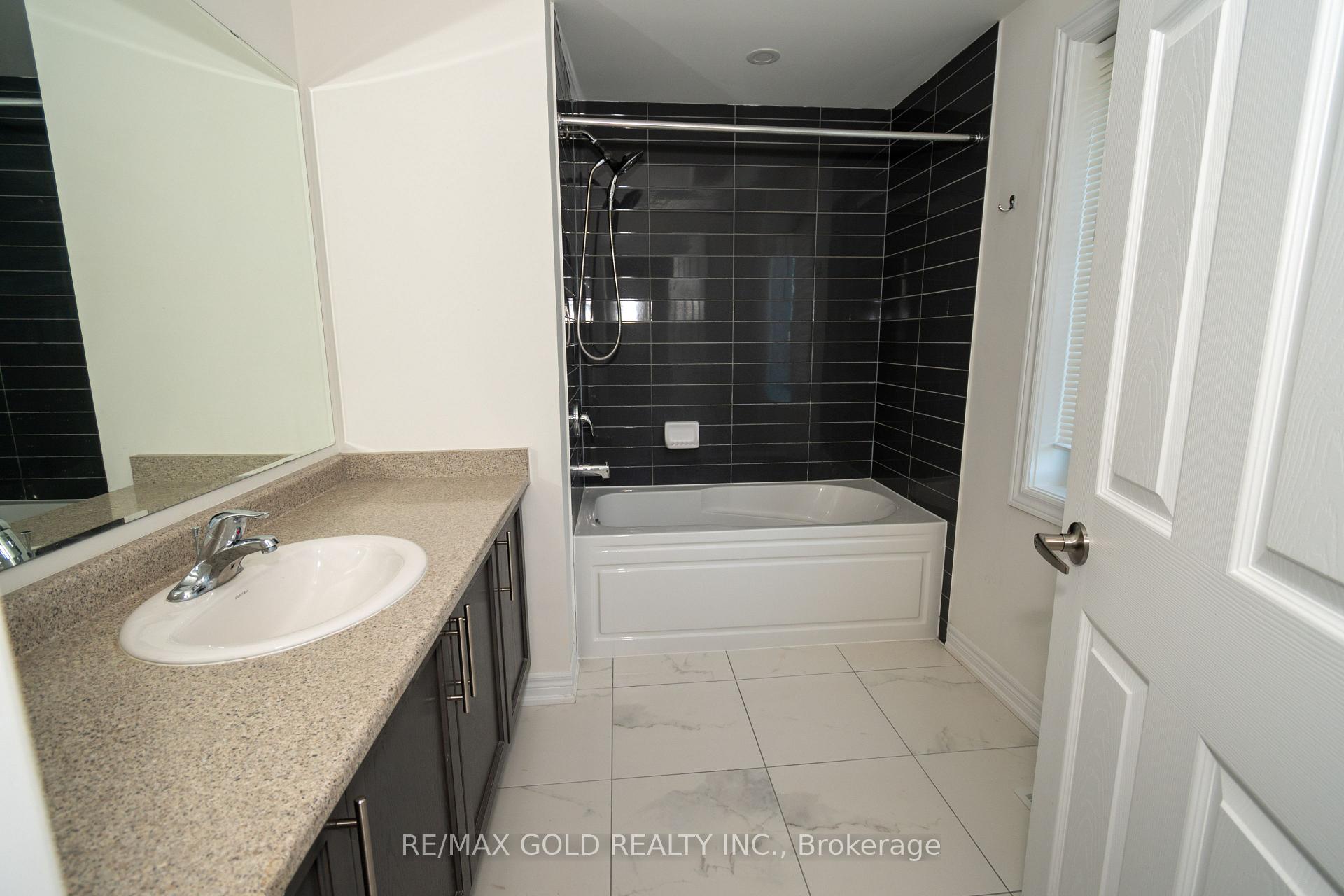 Photo 22 of Unit 1, 166 Deerpath Drive, Guelph, Willow West/Sugarbush/West Acres — HOMEH