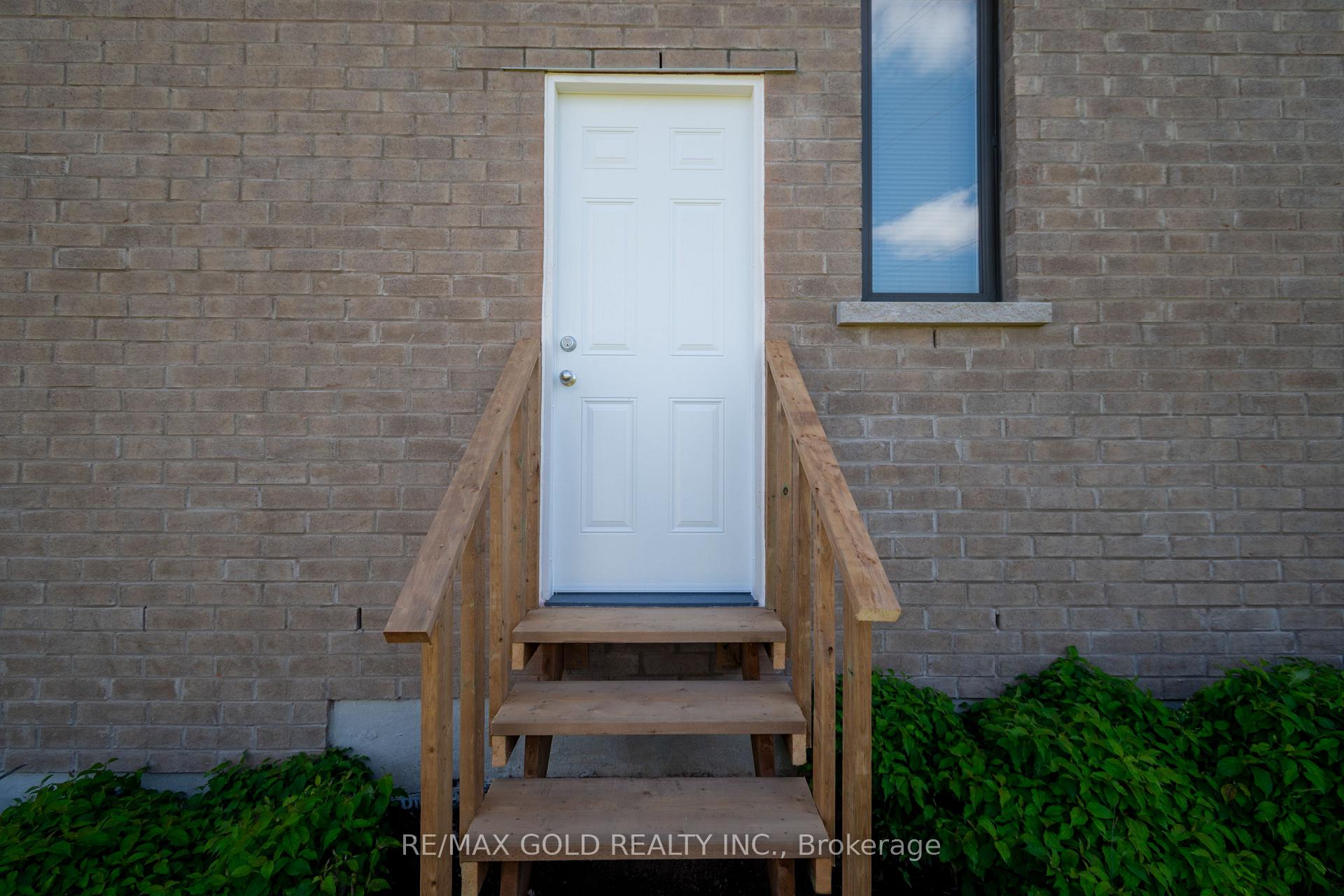 Photo 38 of Unit 1, 166 Deerpath Drive, Guelph, Willow West/Sugarbush/West Acres — HOMEH