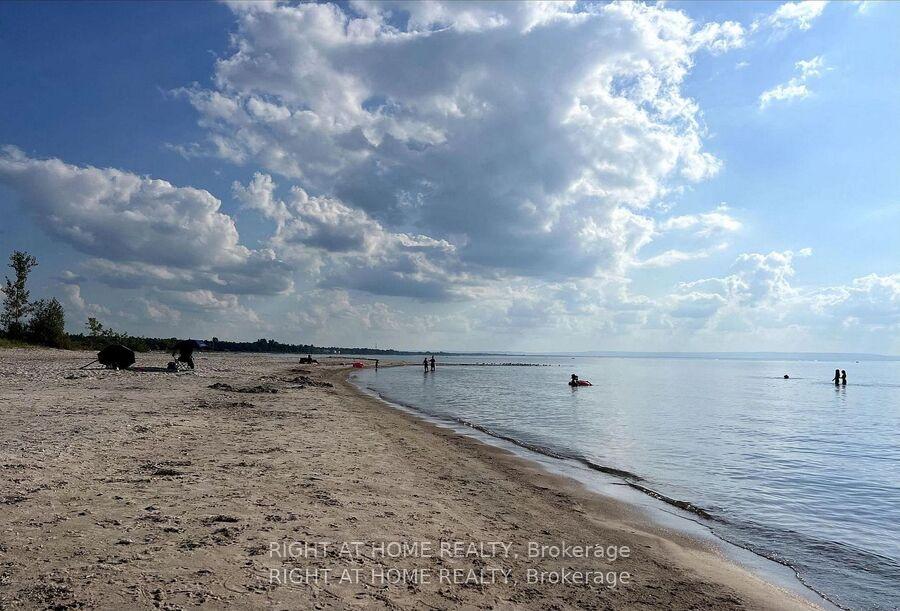 Photo 21 of 2 Birchwood Trail, Wasaga Beach — HOMEH