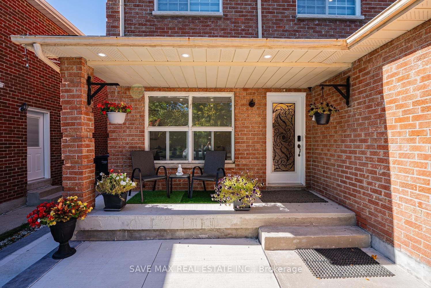 Photo 6 of 124 Wexford Road, Brampton, Heart Lake West — HOMEH