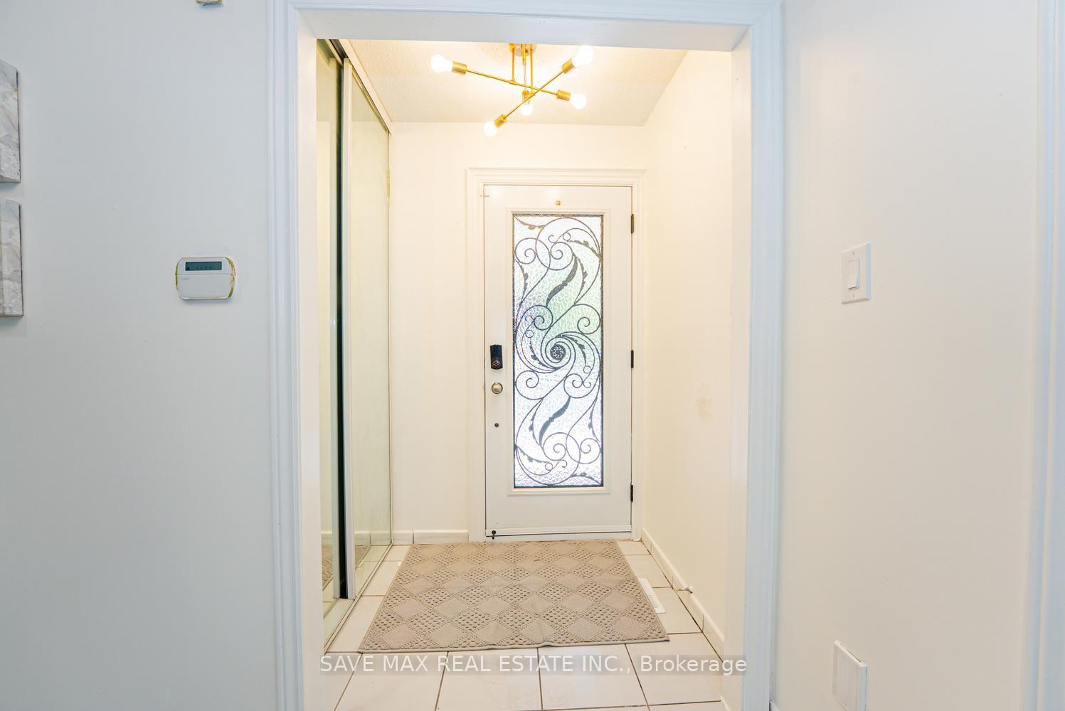 Photo 7 of 124 Wexford Road, Brampton, Heart Lake West — HOMEH
