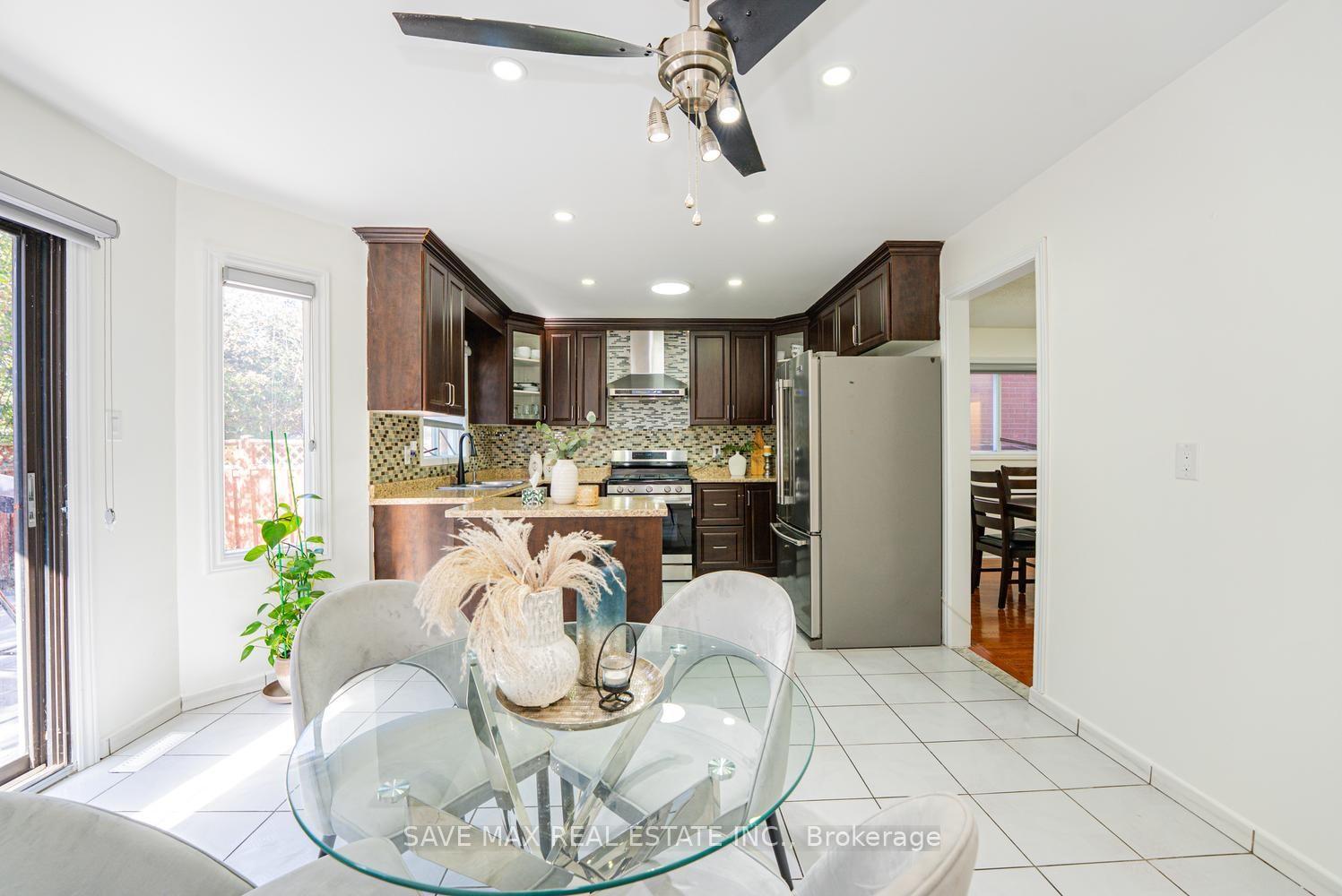Photo 12 of 124 Wexford Road, Brampton, Heart Lake West — HOMEH