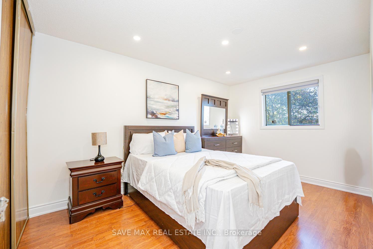 Photo 25 of 124 Wexford Road, Brampton, Heart Lake West — HOMEH