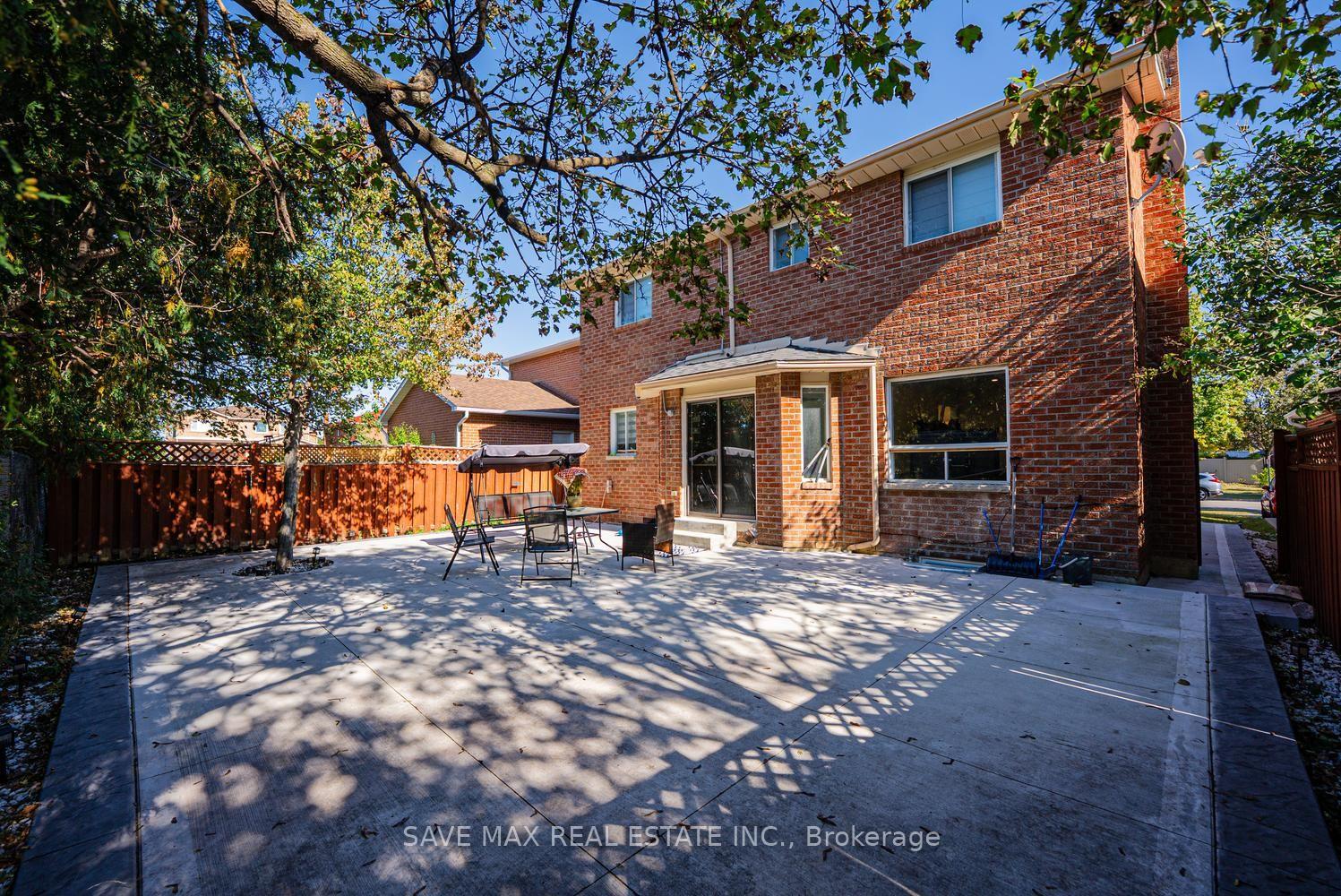 Photo 44 of 124 Wexford Road, Brampton, Heart Lake West — HOMEH