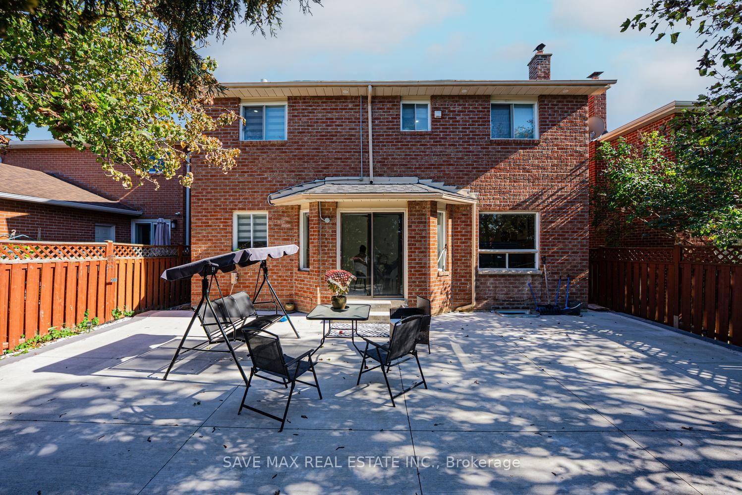 Photo 45 of 124 Wexford Road, Brampton, Heart Lake West — HOMEH