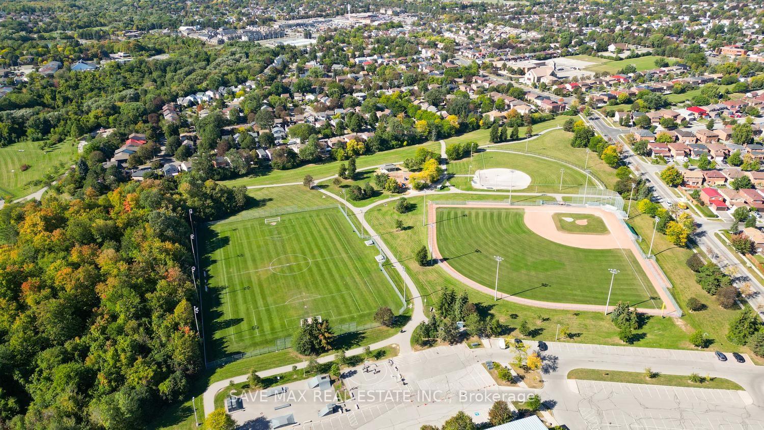 Photo 48 of 124 Wexford Road, Brampton, Heart Lake West — HOMEH