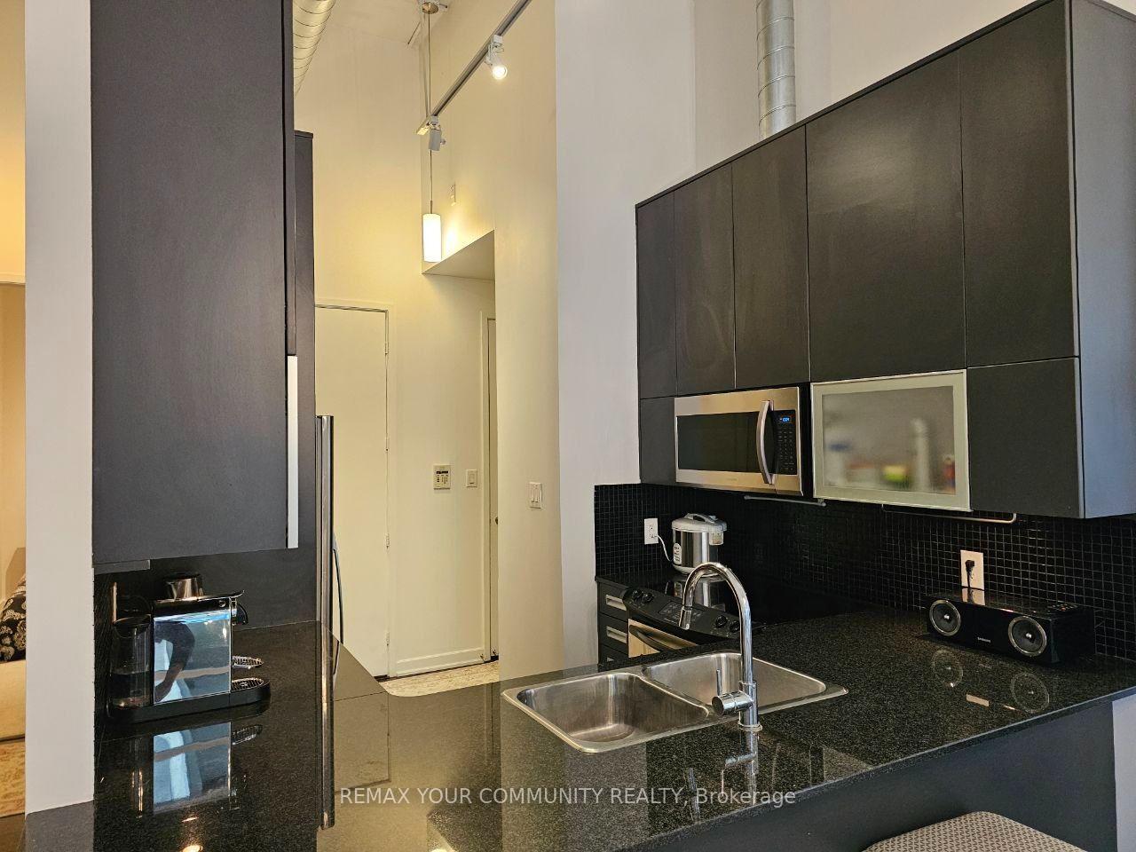 Photo 13 of Unit 210, 380 Macpherson Avenue, Toronto, Casa Loma — HOMEH