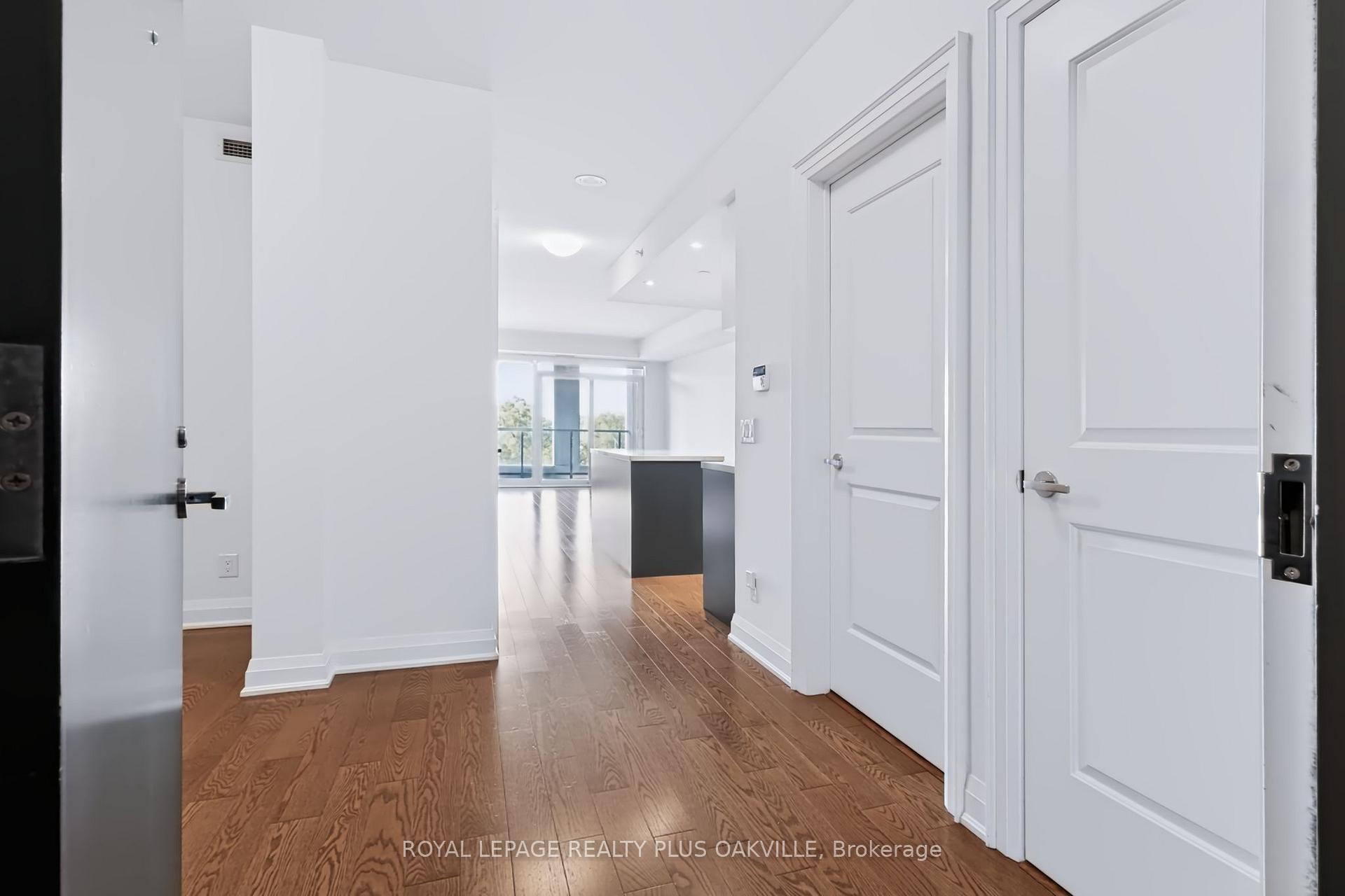 Photo 11 of Unit 508, 11 Bronte Road, Oakville, Bronte — HOMEH