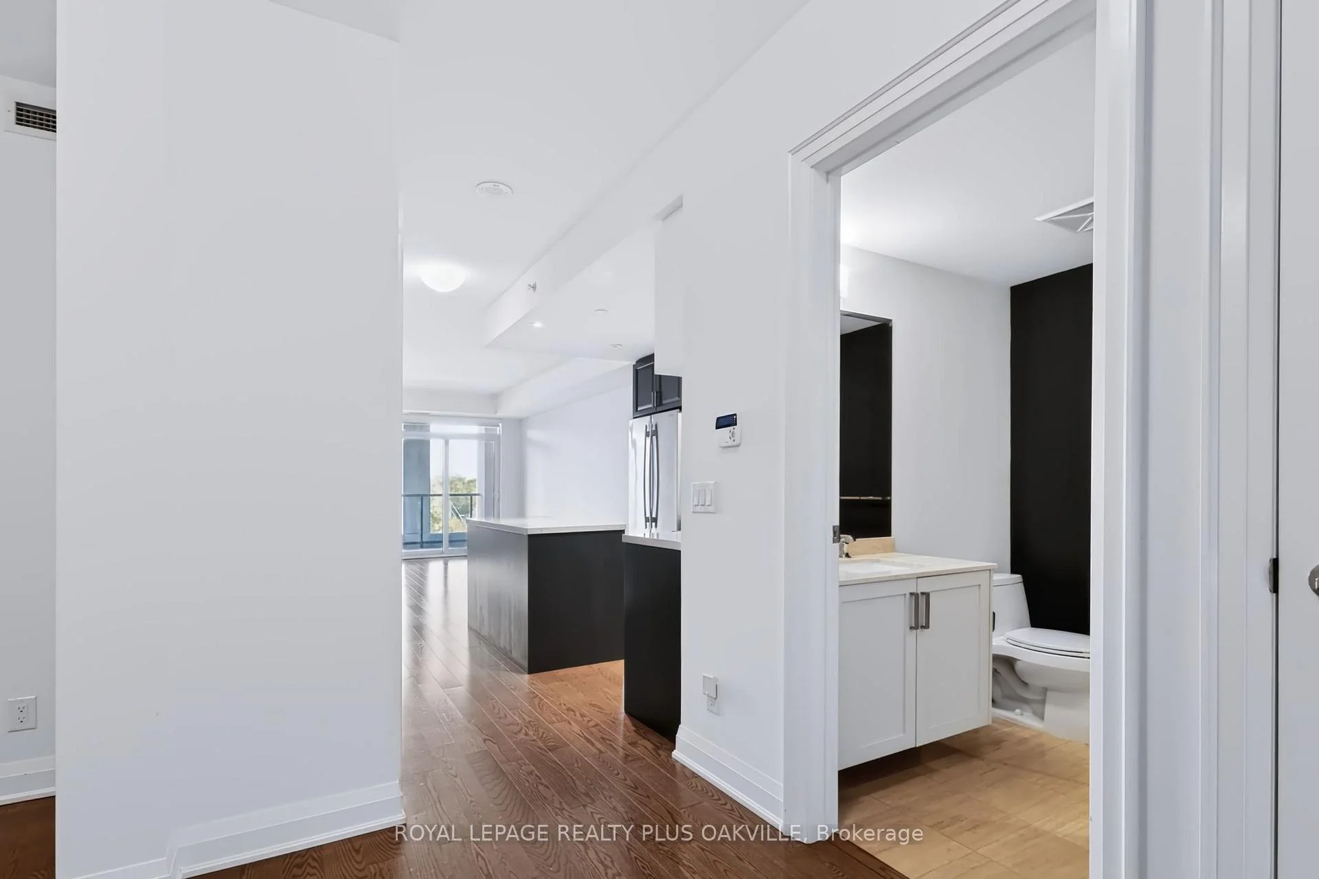 Photo 19 of Unit 508, 11 Bronte Road, Oakville, Bronte — HOMEH