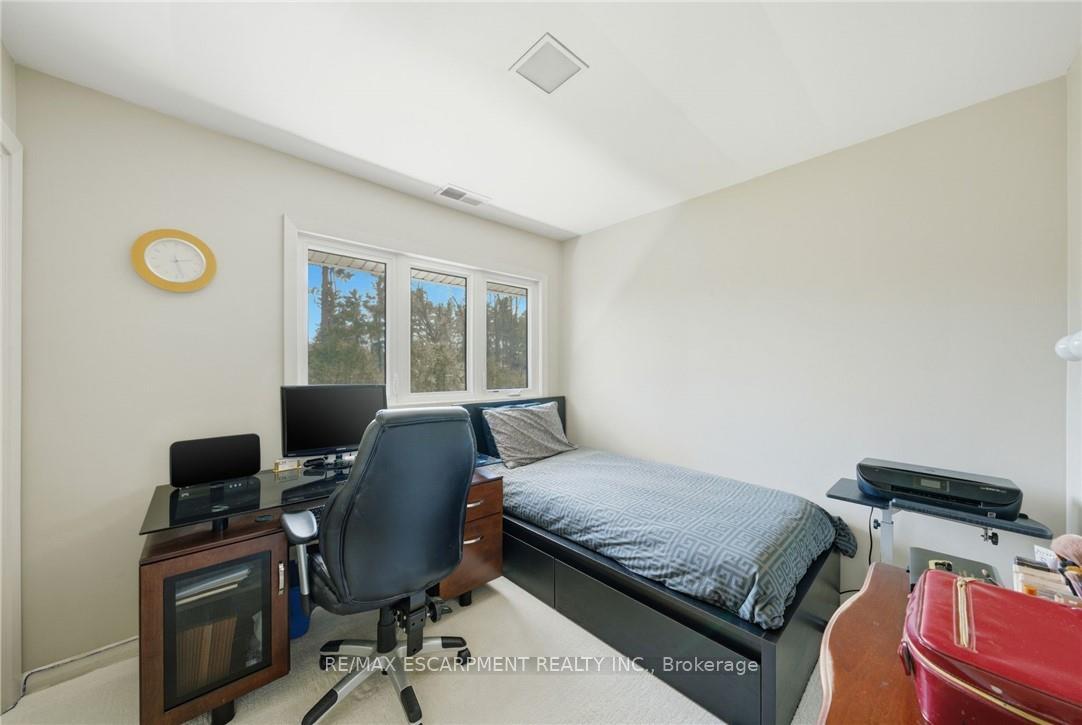 Photo 28 of 6 Summit Circle, Norfolk, Simcoe — HOMEH
