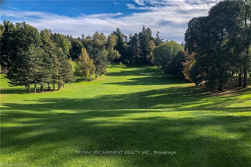 Photo 39 of 6 Summit Circle, Norfolk, Simcoe — HOMEH
