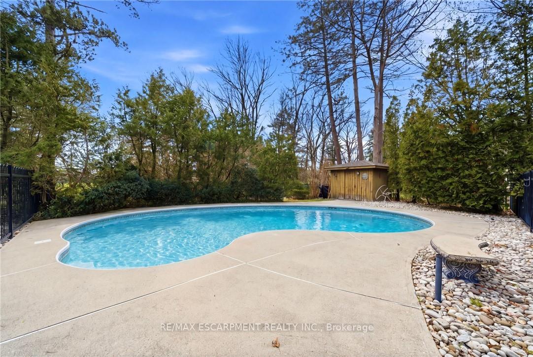 Photo 42 of 6 Summit Circle, Norfolk, Simcoe — HOMEH