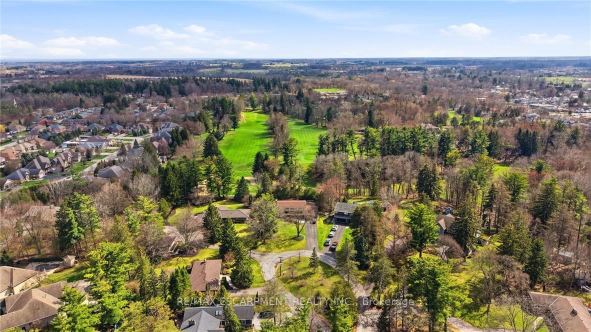 Photo 48 of 6 Summit Circle, Norfolk, Simcoe — HOMEH