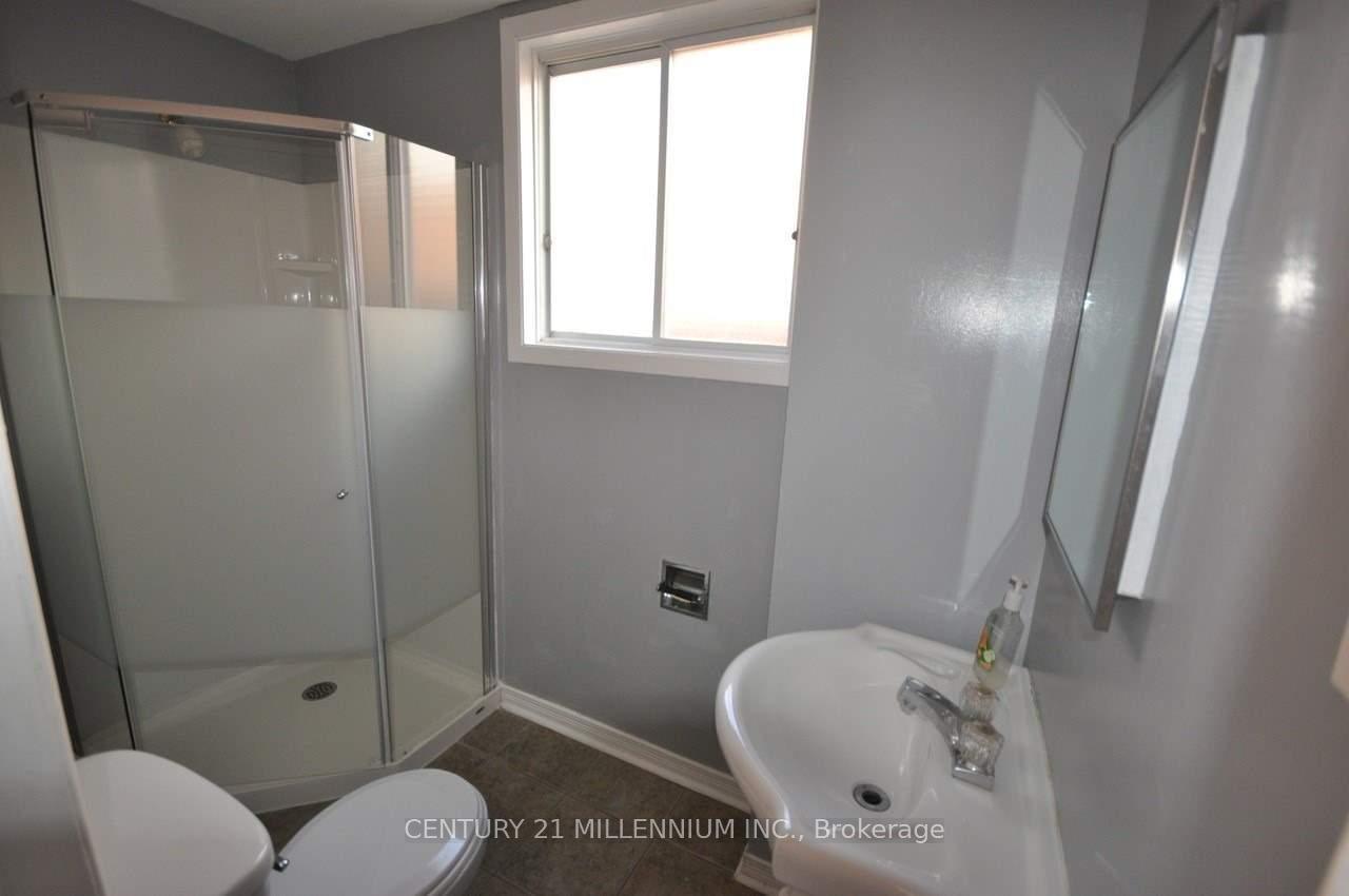 Photo 8 of Unit Main-Fl, 183 Harold Street, Brampton, Brampton South — HOMEH