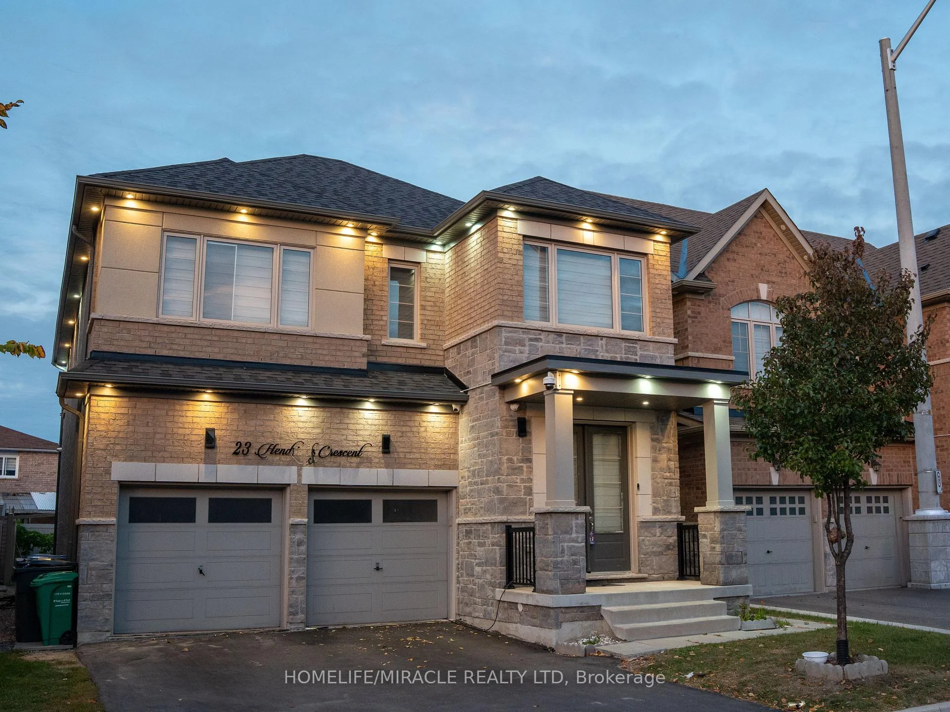 Photo 1 of 23 Hendricks Crescent, Brampton, Fletcher's West — HOMEH