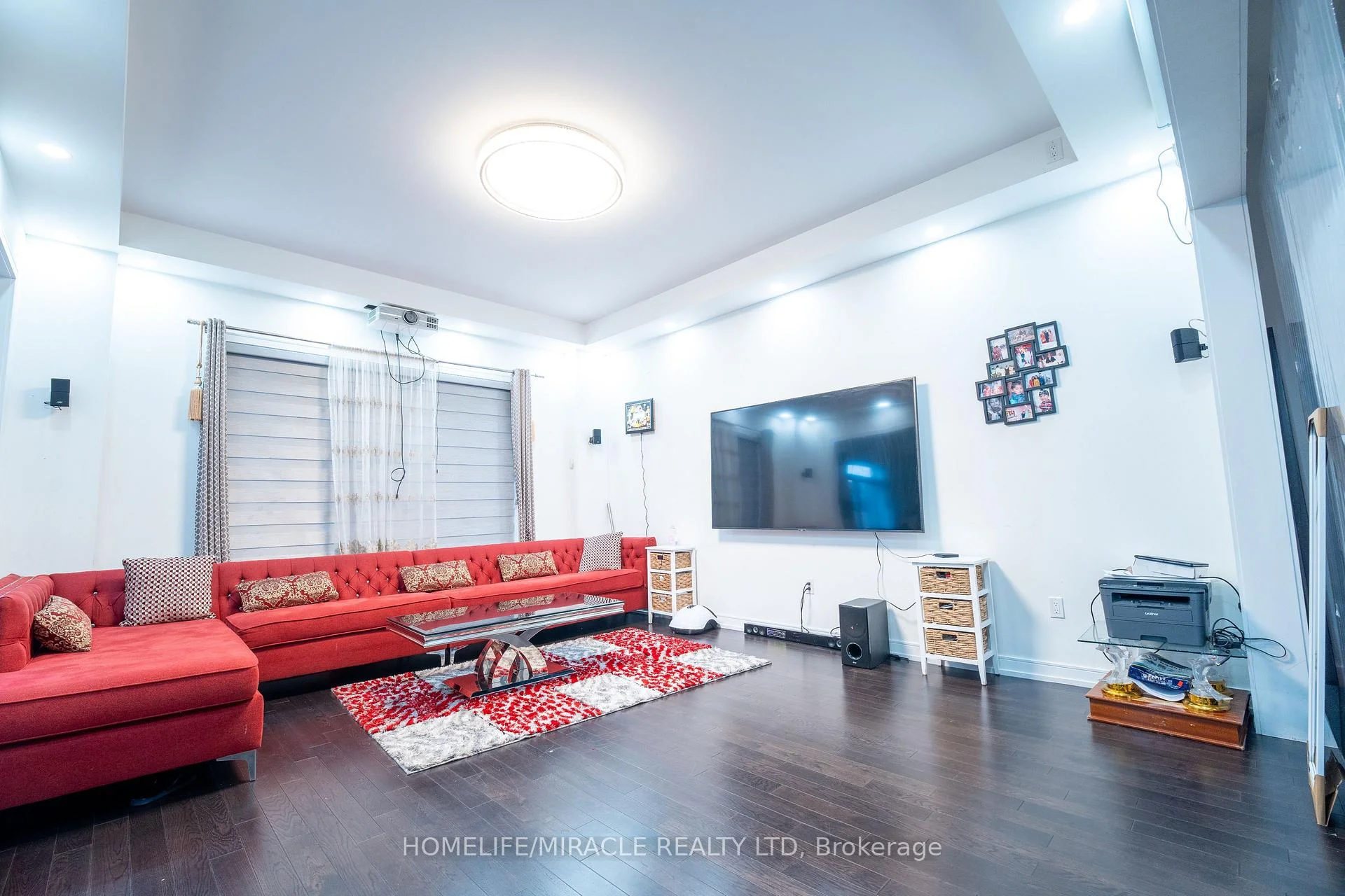 Photo 8 of 23 Hendricks Crescent, Brampton, Fletcher's West — HOMEH