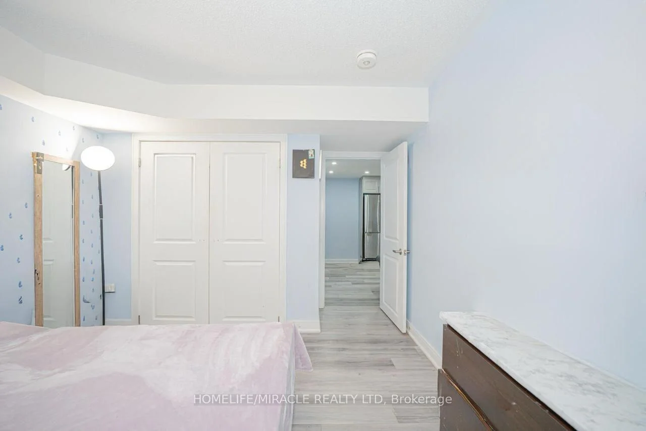 Photo 35 of 23 Hendricks Crescent, Brampton, Fletcher's West — HOMEH