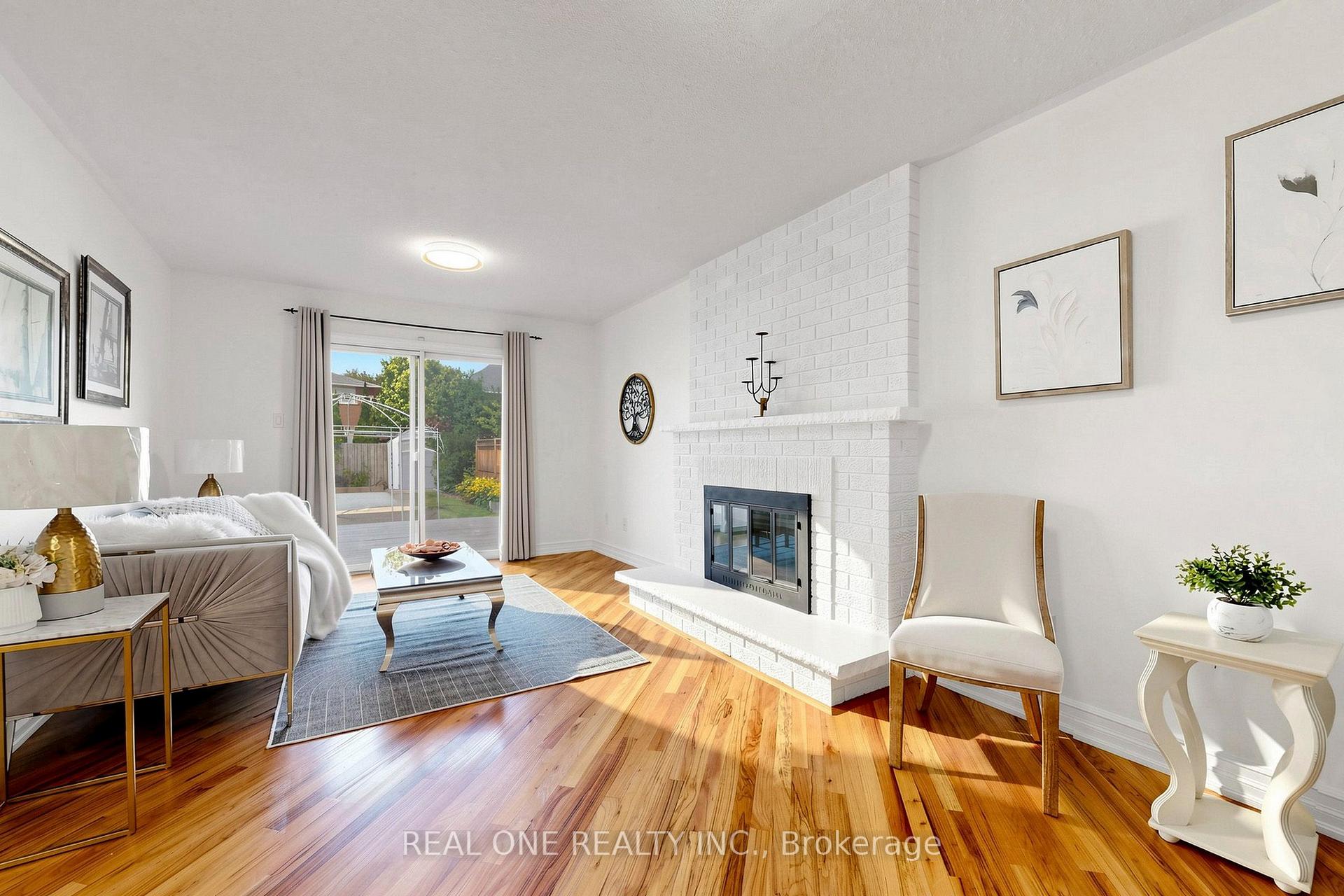 Photo 9 of 1213 Rosethorne Road, Oakville, Glen Abbey — HOMEH