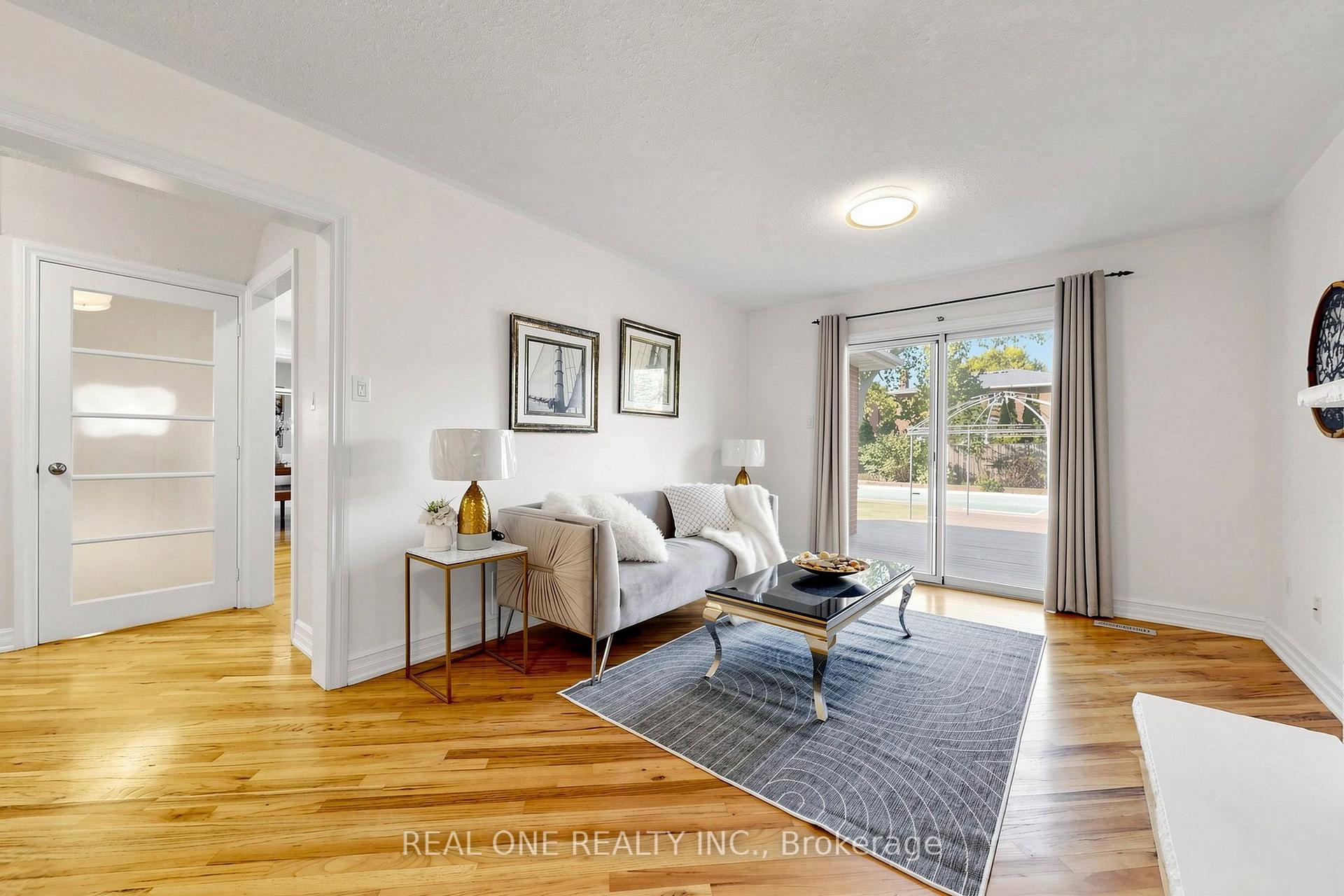 Photo 11 of 1213 Rosethorne Road, Oakville, Glen Abbey — HOMEH