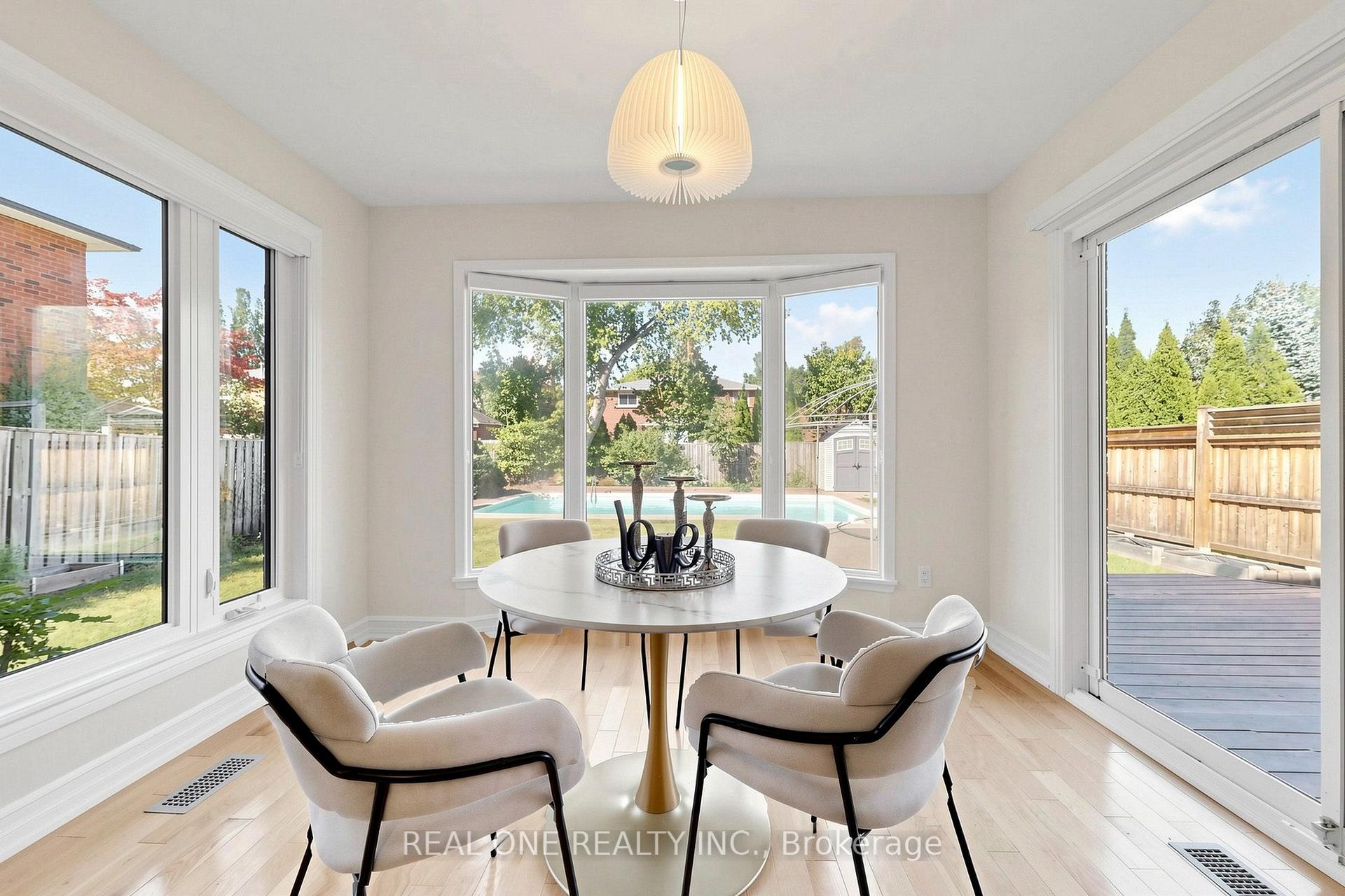 Photo 15 of 1213 Rosethorne Road, Oakville, Glen Abbey — HOMEH