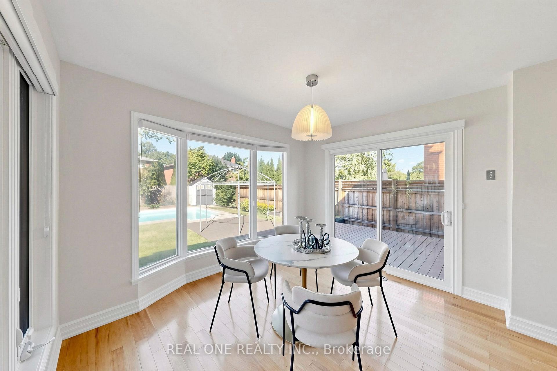Photo 16 of 1213 Rosethorne Road, Oakville, Glen Abbey — HOMEH