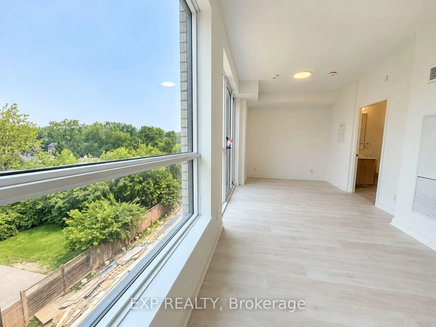 Photo 7 of Unit 431, 1381 Lakeshore Road E, Mississauga, Lakeview — HOMEH