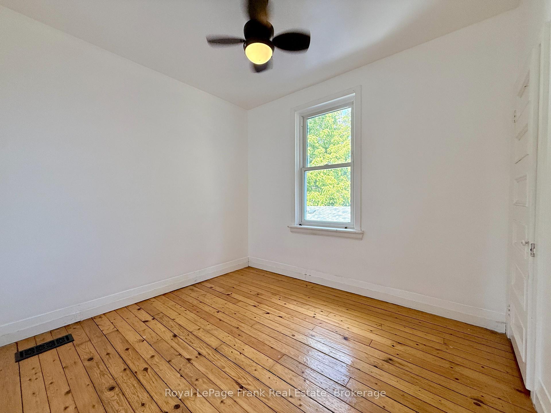 Photo 18 of 672 Romaine Street, Peterborough, Otonabee Ward 1 — HOMEH