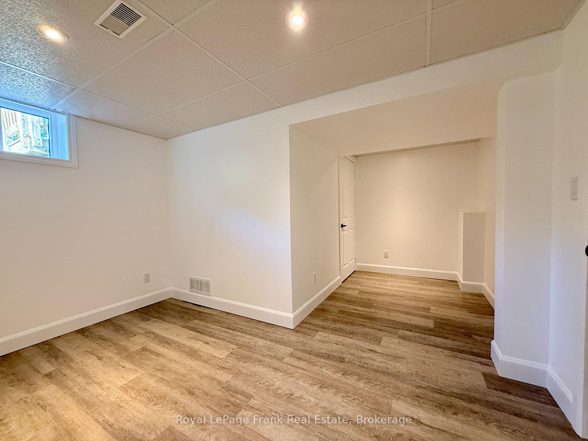 Photo 31 of 672 Romaine Street, Peterborough, Otonabee Ward 1 — HOMEH