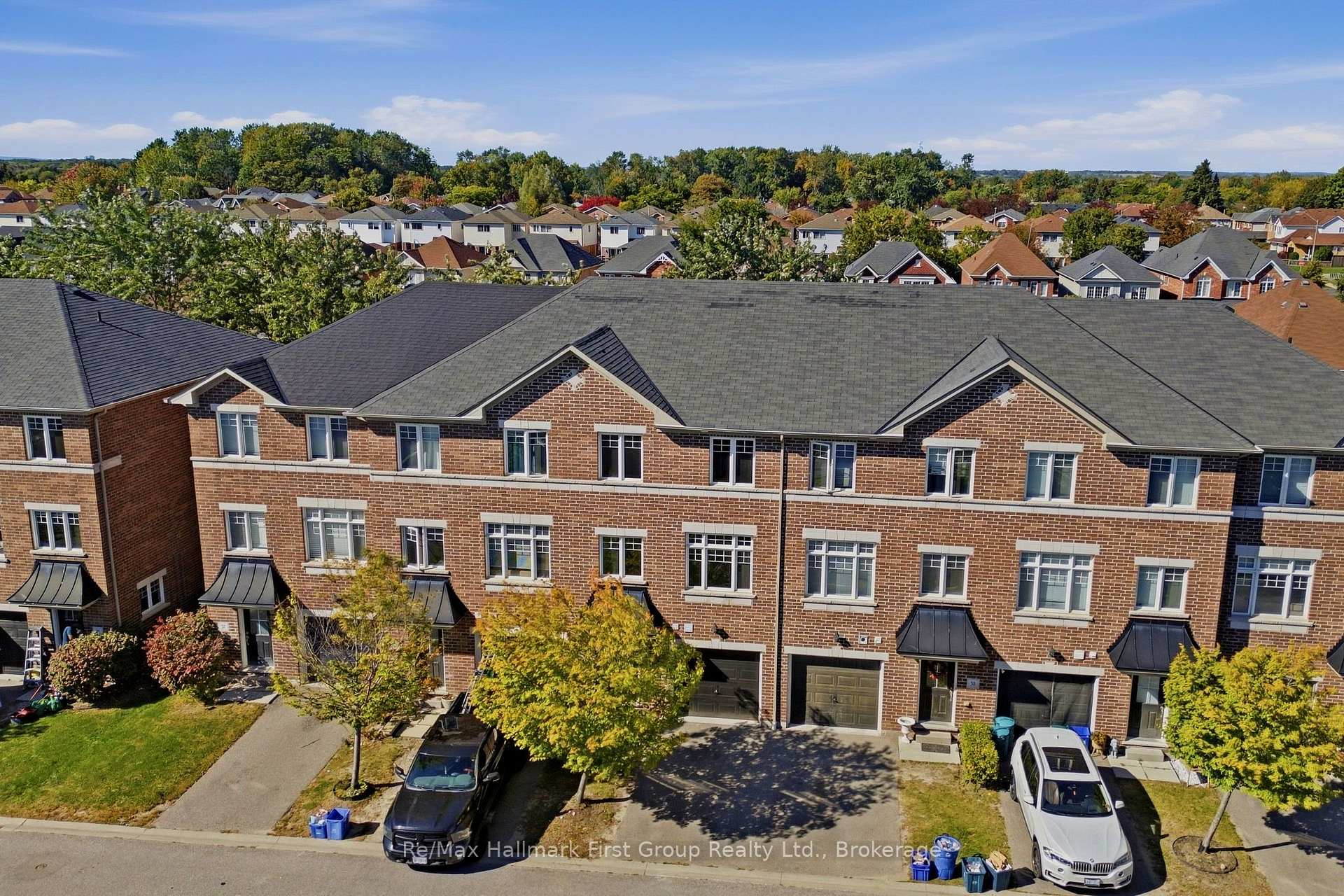 Photo 4 of 36 Katerson Lane, Clarington, Courtice — HOMEH