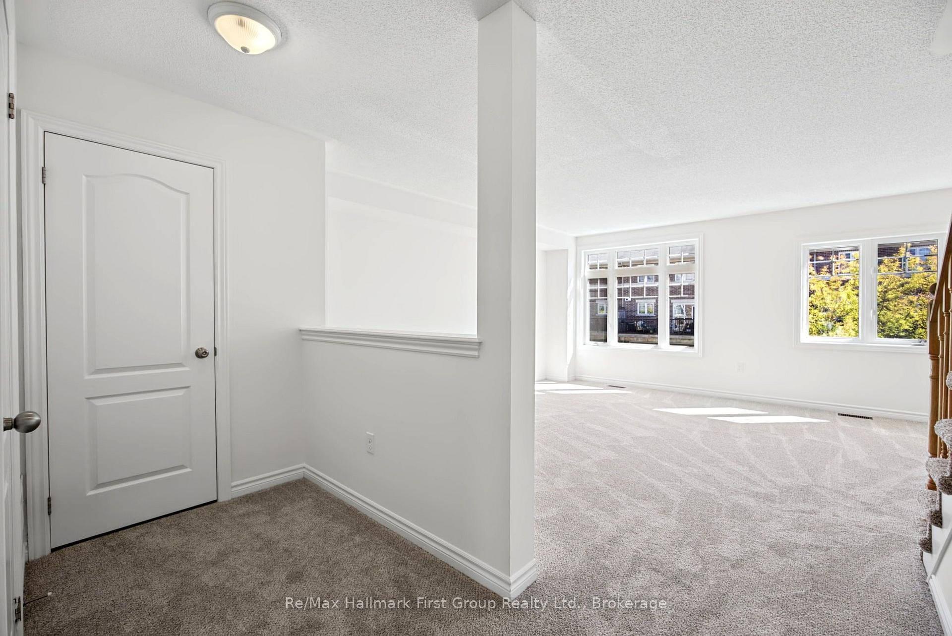 Photo 11 of 36 Katerson Lane, Clarington, Courtice — HOMEH