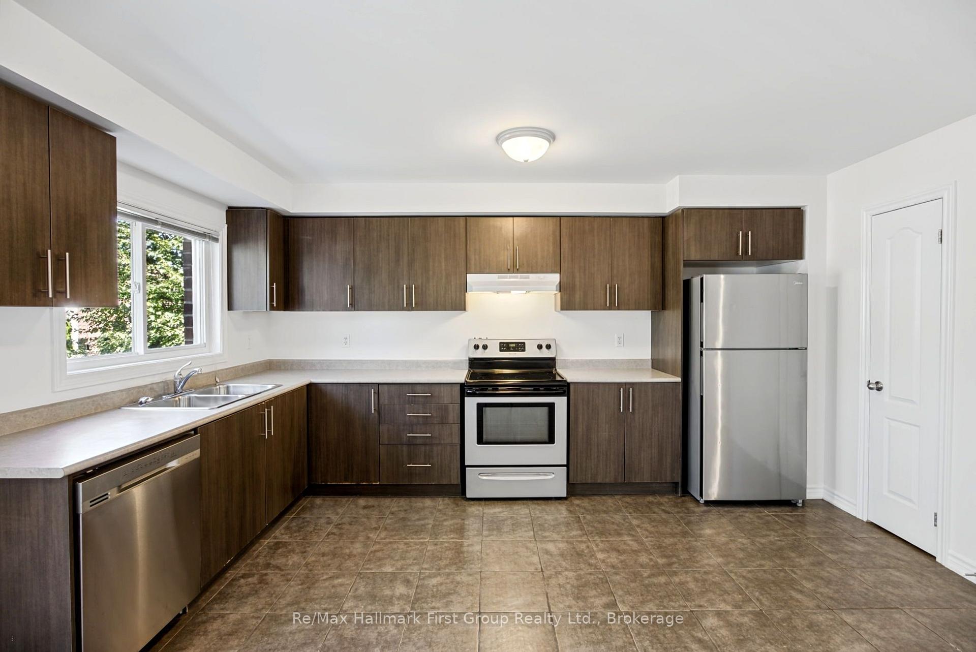 Photo 21 of 36 Katerson Lane, Clarington, Courtice — HOMEH