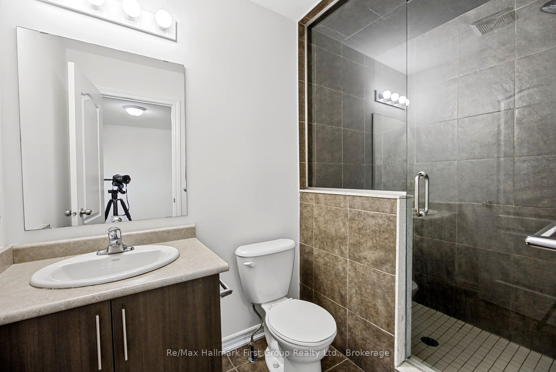 Photo 37 of 36 Katerson Lane, Clarington, Courtice — HOMEH