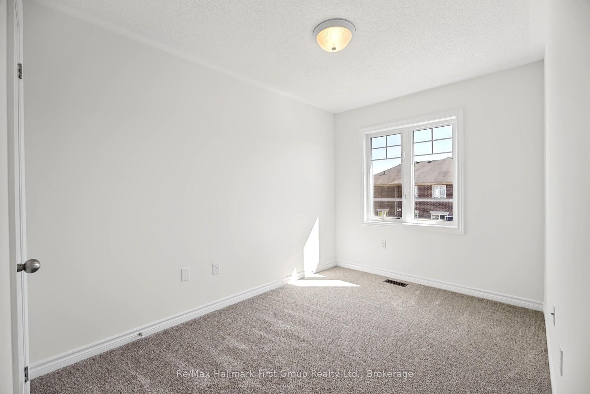 Photo 42 of 36 Katerson Lane, Clarington, Courtice — HOMEH