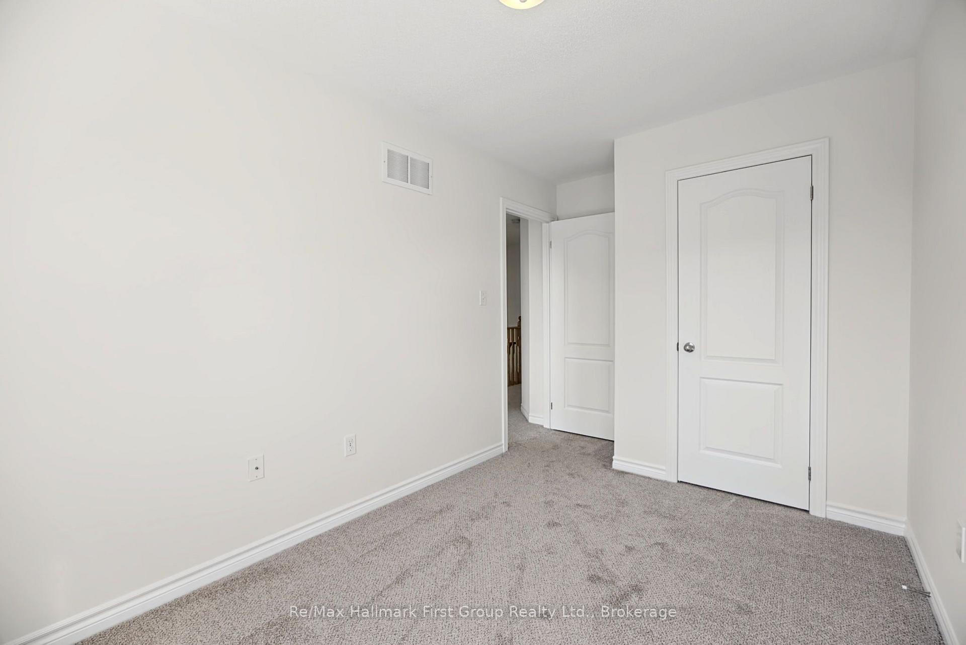 Photo 43 of 36 Katerson Lane, Clarington, Courtice — HOMEH