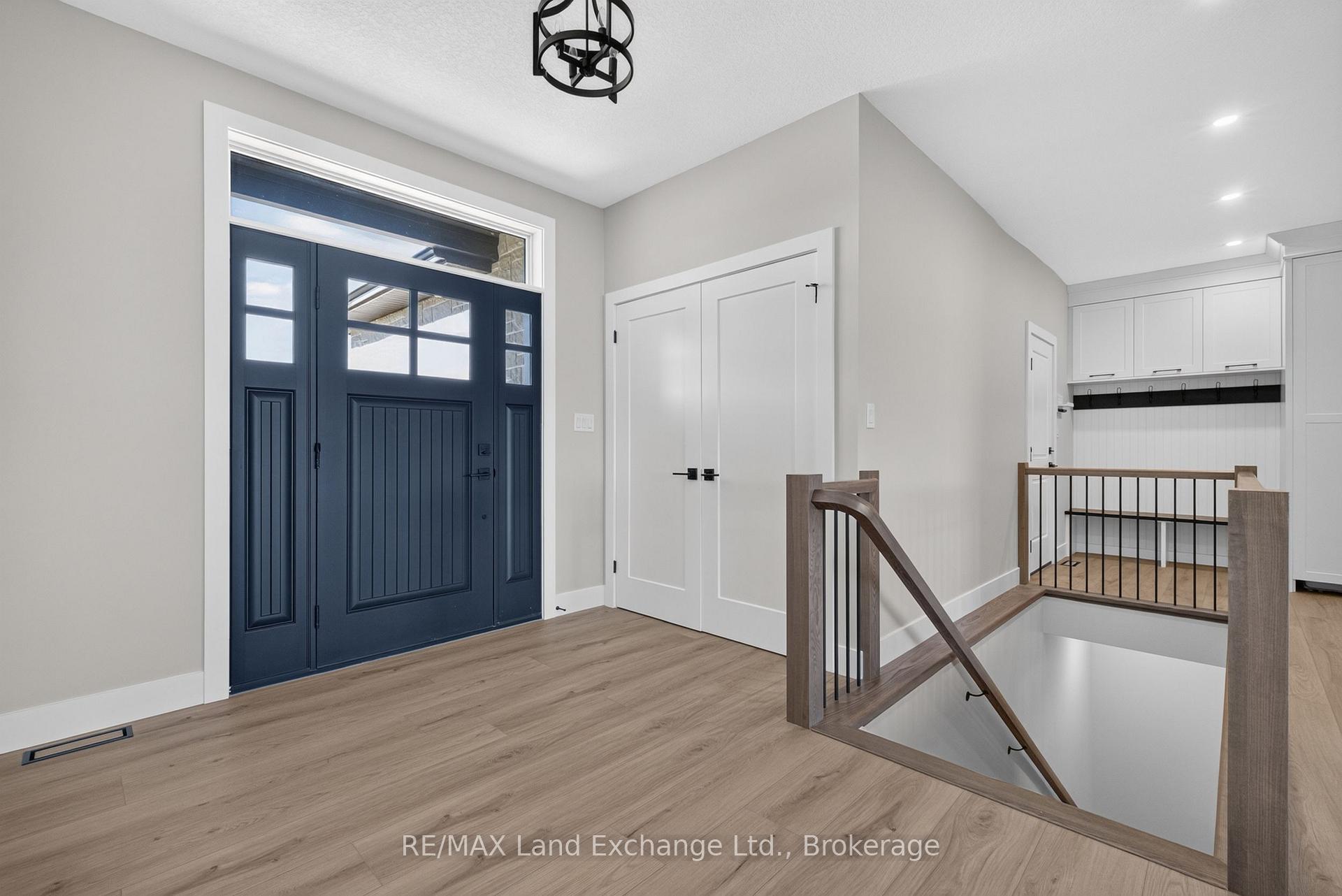 Photo 3 of 48 Mctavish Crescent, Huron-Kinloss — HOMEH