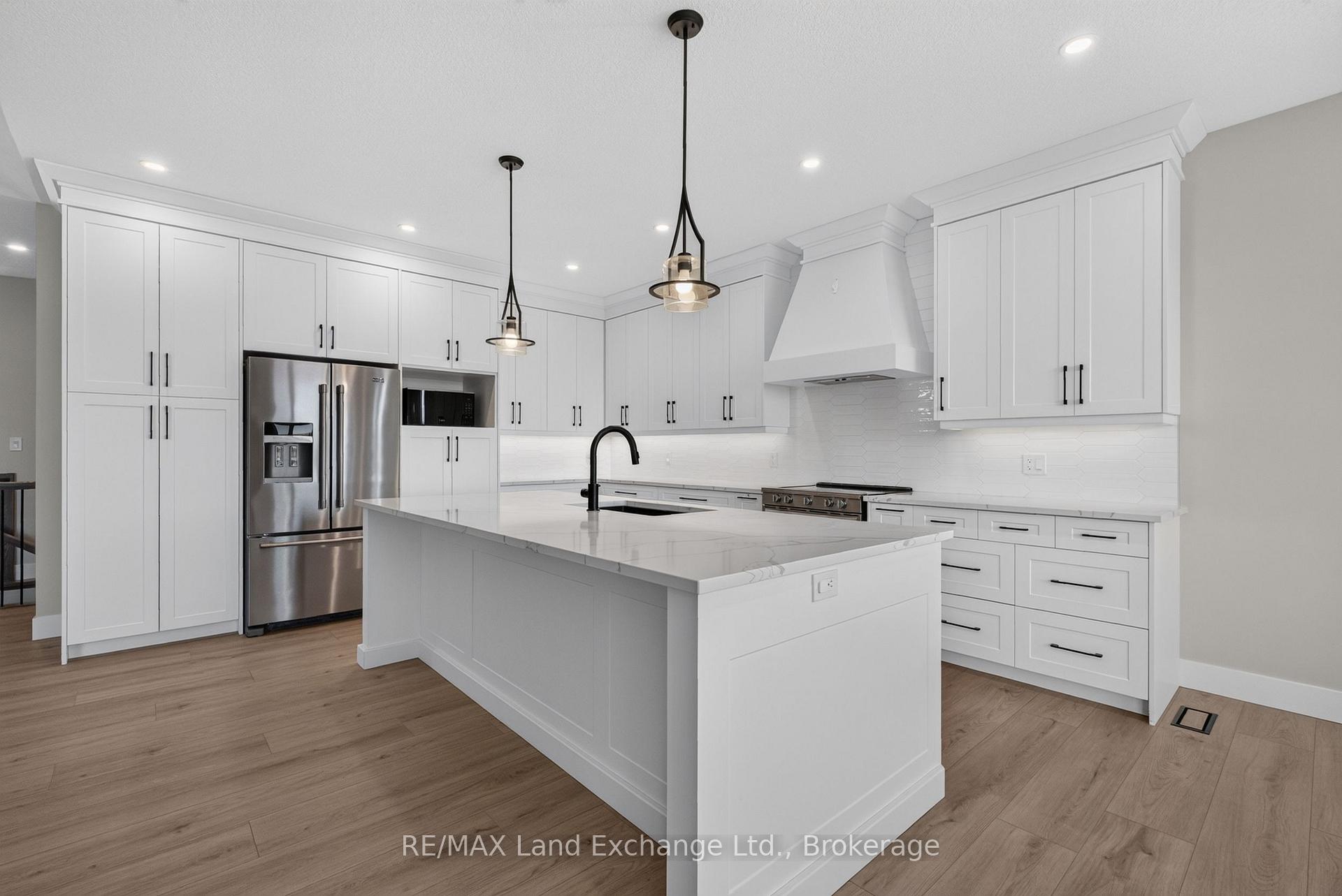 Photo 8 of 48 Mctavish Crescent, Huron-Kinloss — HOMEH