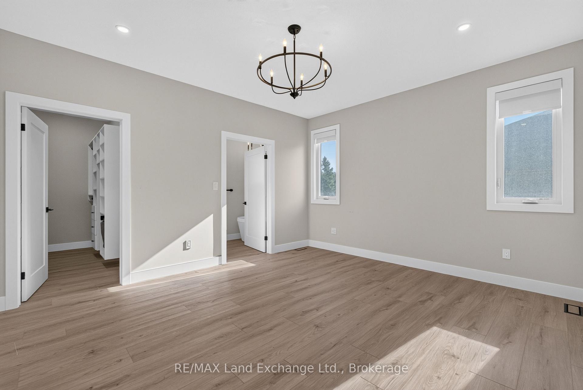 Photo 12 of 48 Mctavish Crescent, Huron-Kinloss — HOMEH