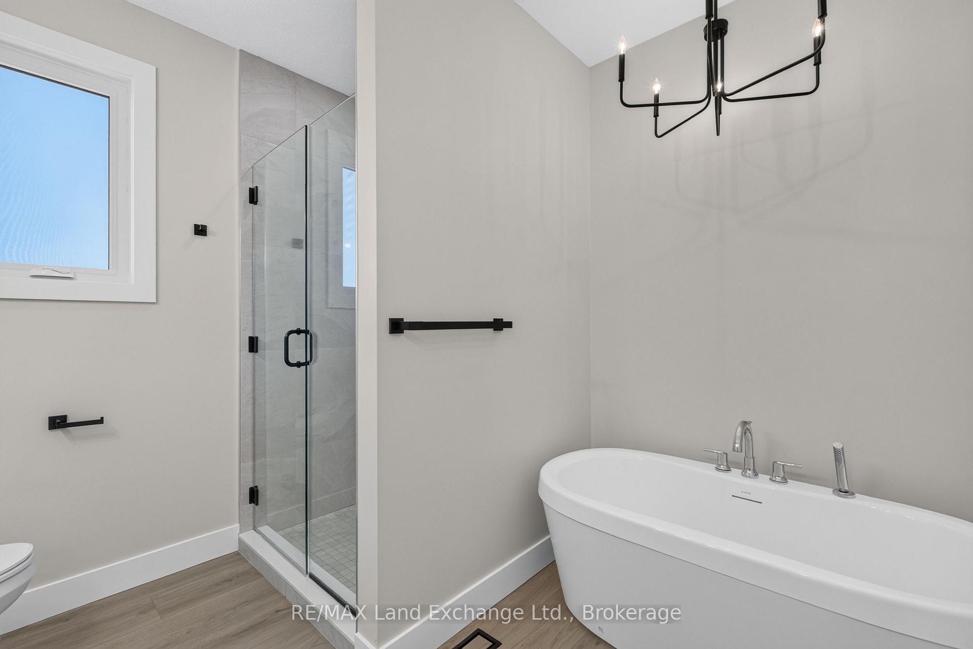 Photo 15 of 48 Mctavish Crescent, Huron-Kinloss — HOMEH