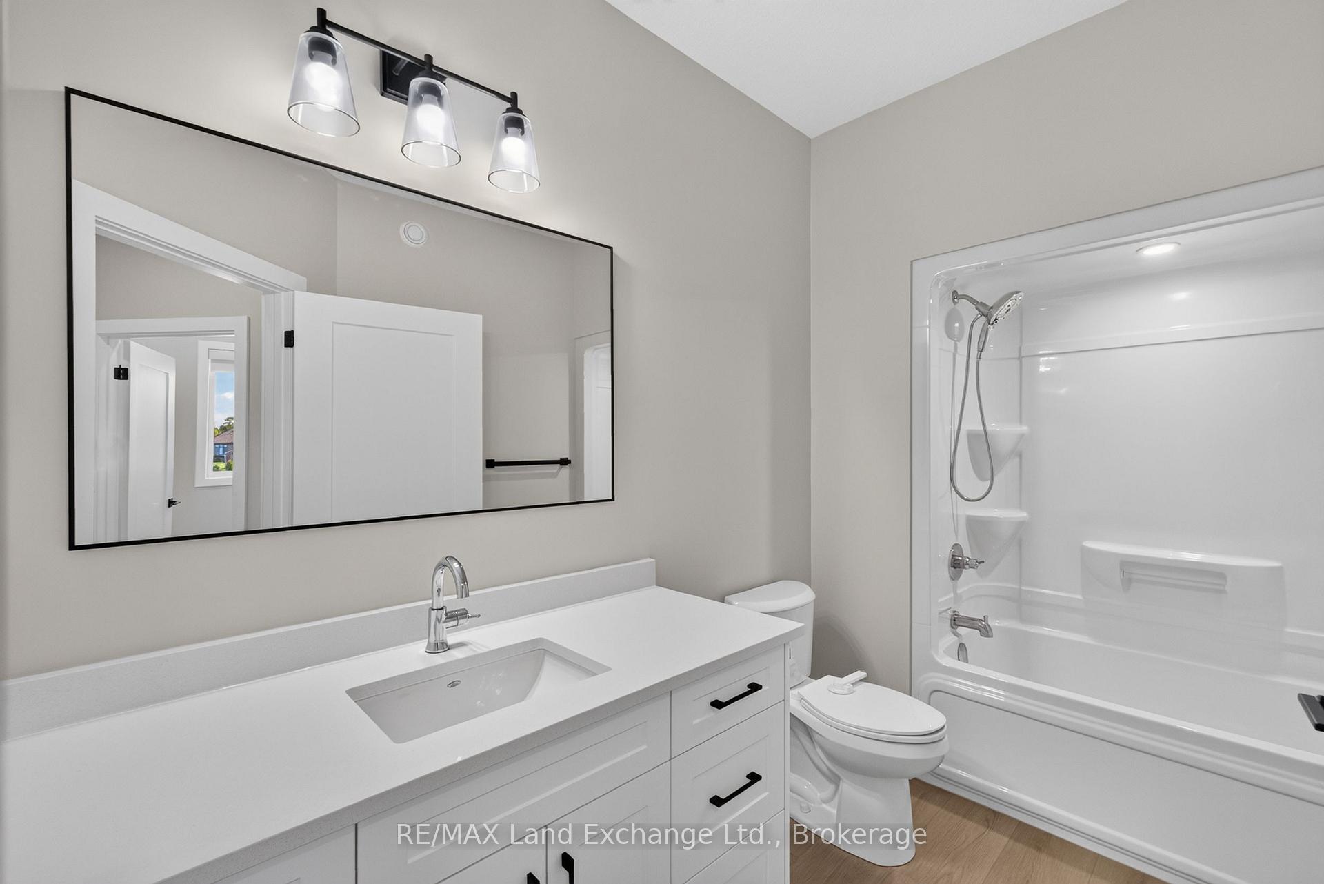 Photo 19 of 48 Mctavish Crescent, Huron-Kinloss — HOMEH