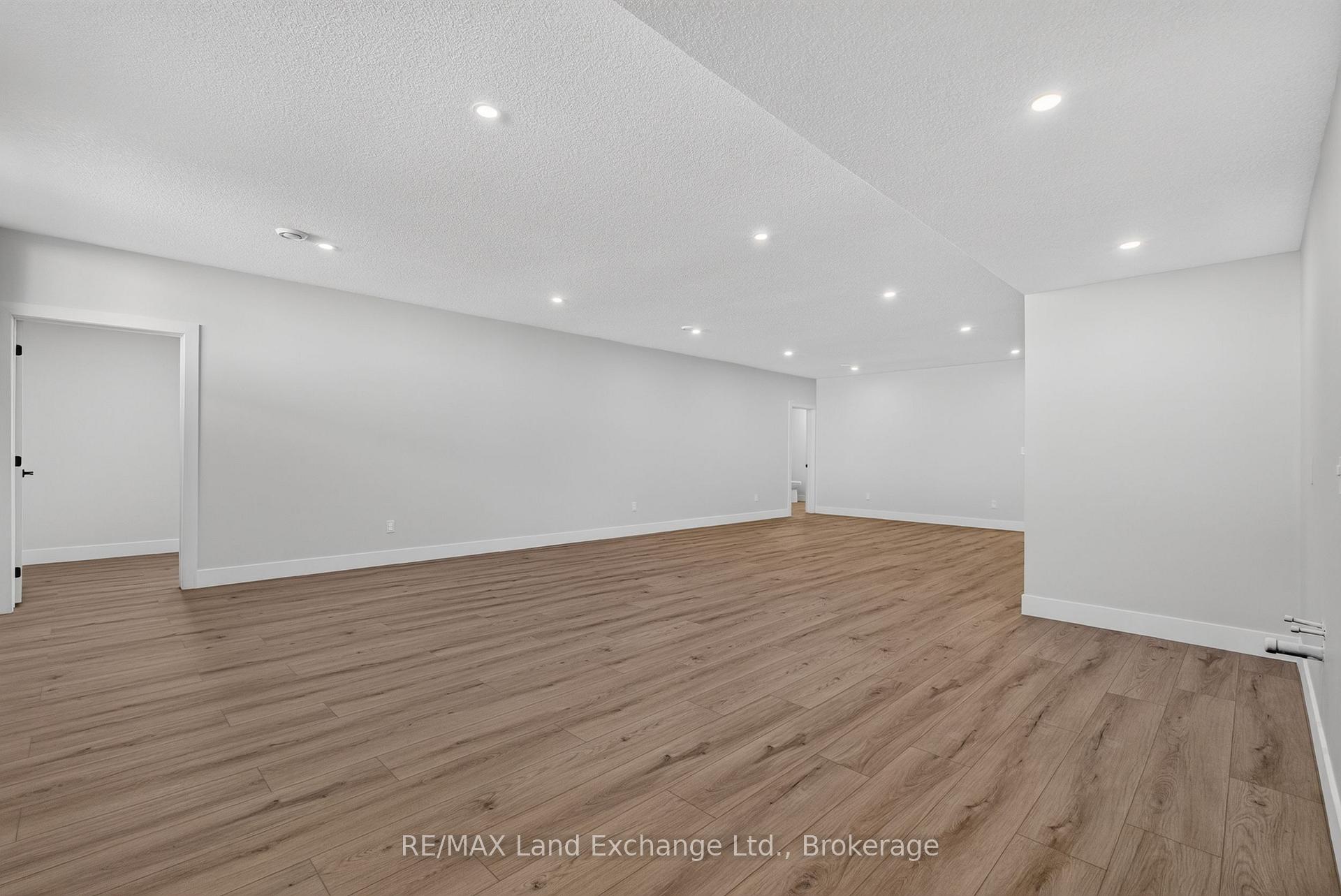 Photo 26 of 48 Mctavish Crescent, Huron-Kinloss — HOMEH