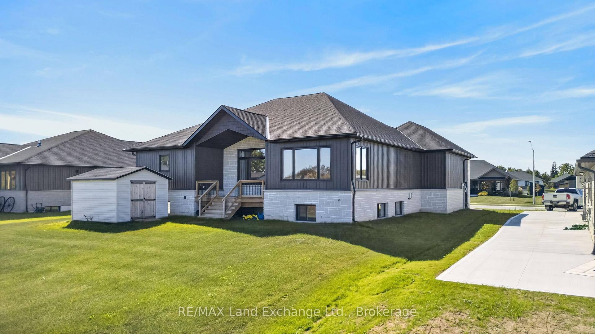 Photo 42 of 48 Mctavish Crescent, Huron-Kinloss — HOMEH
